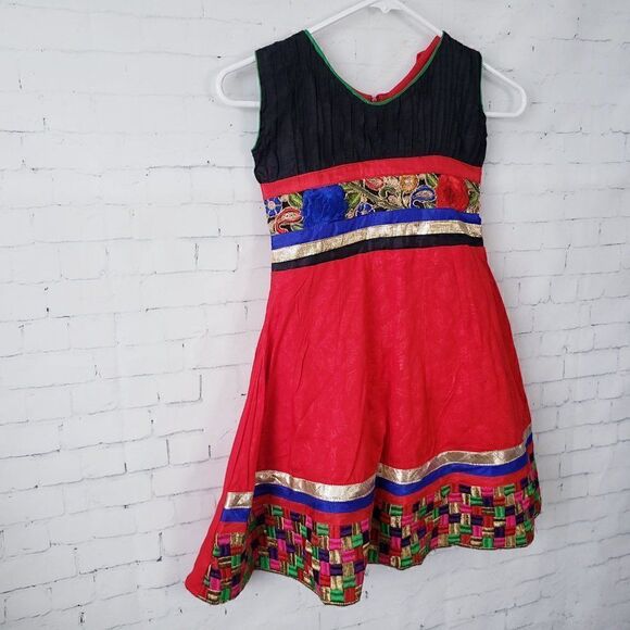 Varsha India Mart Girls Dress Size 26cm 5 / 6 Red Embroidered Lined - Picture 2 of 12